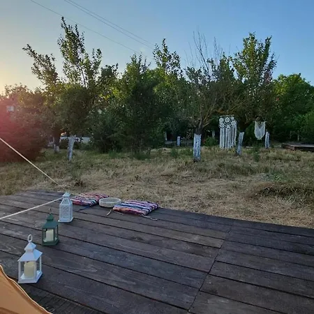 ラグジュアリーテント Ofidaki Glamping ヴァマ・ヴェケ