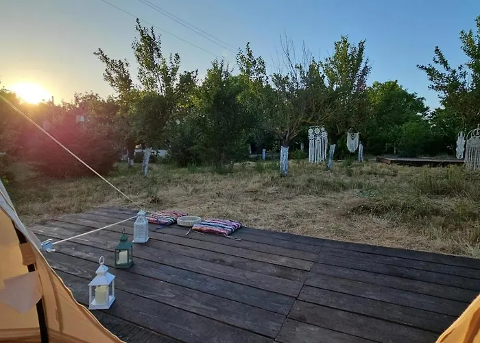 ラグジュアリーテント Ofidaki Glamping ヴァマ・ヴェケ